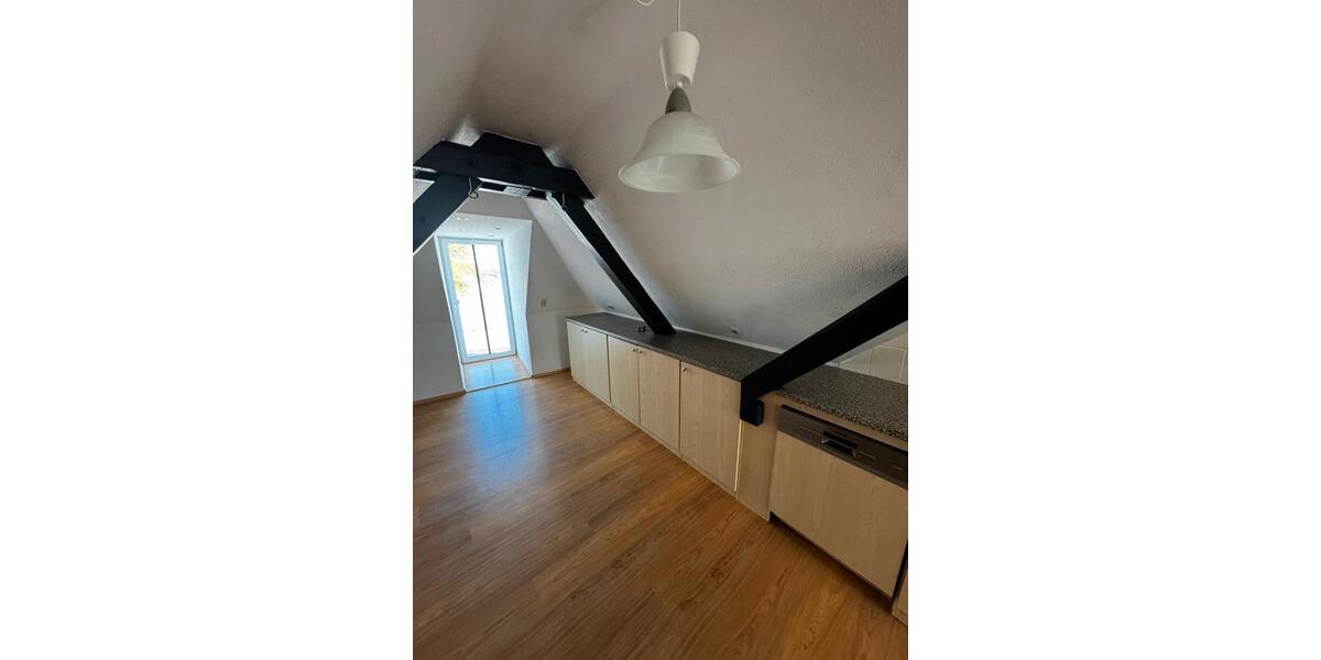Dachgeschoßwohnung Wittenberge - 4 Zimmer, 100 m&sup2;, 880&euro; | Angebot:26661350