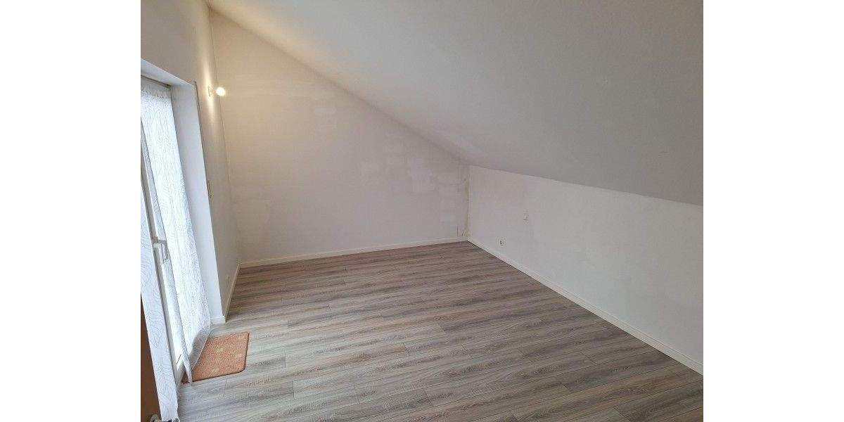 Etagenwohnung Bad Vilbel - 3 Zimmer, 83 m&sup2;, 1.060&euro; | Angebot:25746321