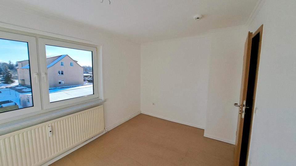Dachgeschoßwohnung Lützow - 4 Zimmer, 78 m&sup2;, 800&euro; | Angebot:25171670