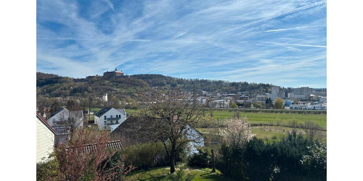 Dachgeschoßwohnung Kulmbach Blaich - 4 Zimmer, 165 m&sup2;, 1.300&euro; | Angebot:26413696