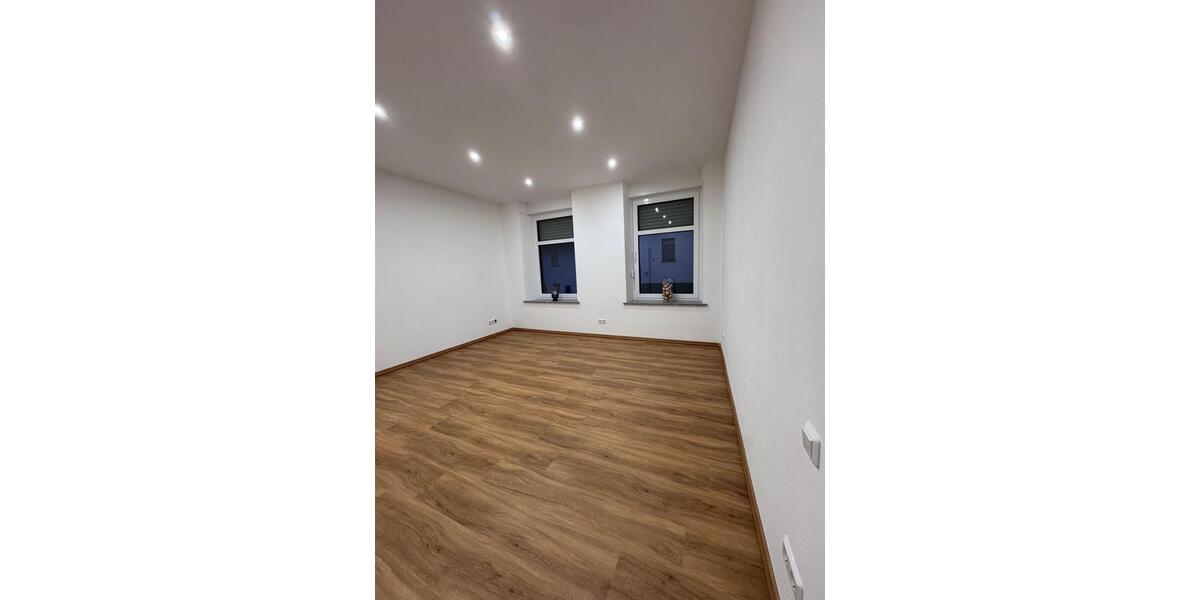 Erdgeschoßwohnung Neunkirchen Heinitz - 3 Zimmer, 100 m&sup2;, 950&euro; | Angebot:26311686