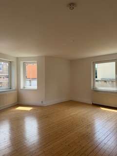 Etagenwohnung Hannover Stöcken - 2 Zimmer, 75 m&sup2;, 825&euro; | Angebot:26799643