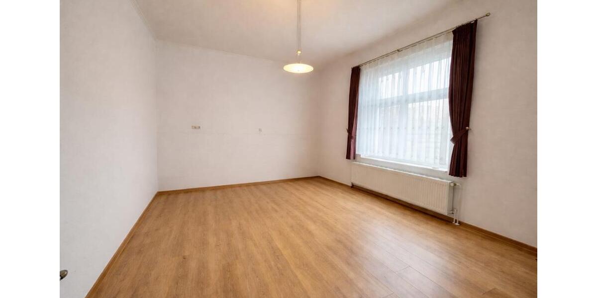 Etagenwohnung Vacha - 5 Zimmer, 185 m&sup2;, 1.500&euro; | Angebot:26272022