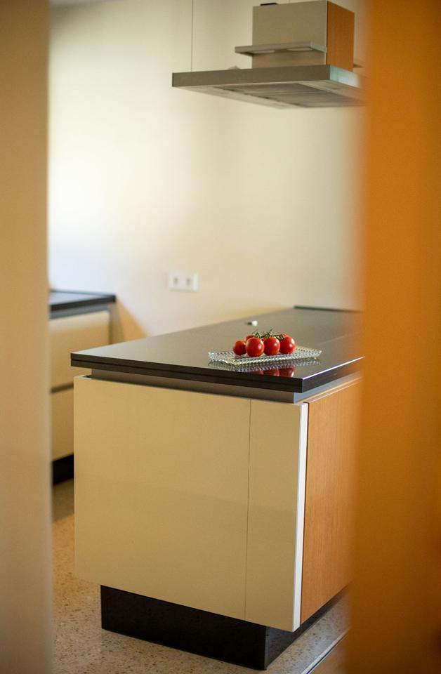 Haus mit Garten zur Miete: MID-CENTURY-Traum in Oberesslingen 6 zimmer