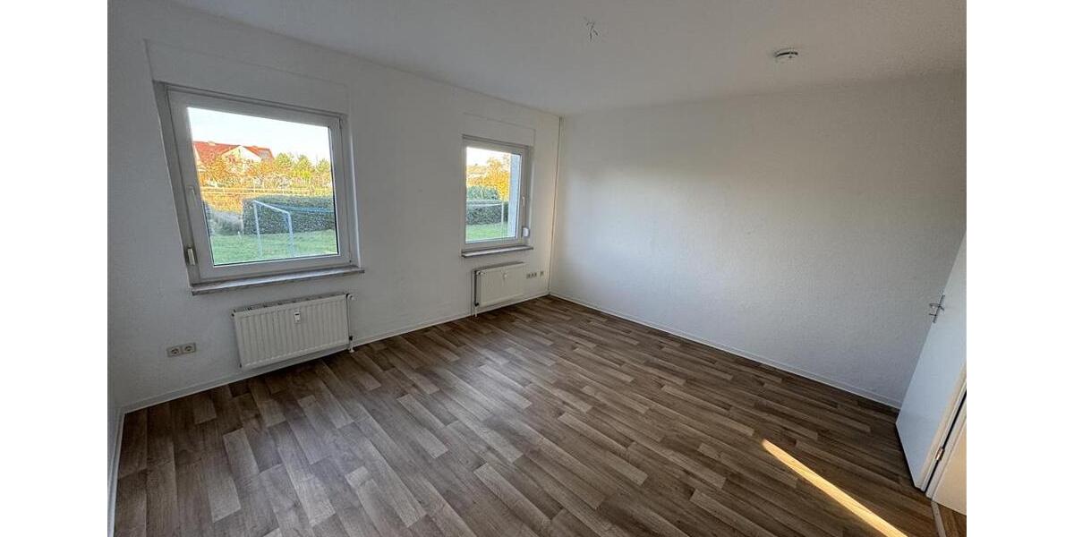 Erdgeschoßwohnung Nienburg (Saale) - 3 Zimmer, 63 m&sup2;, 470&euro; | Angebot:23422362