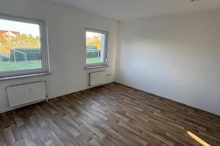 Wohnung Nienburg (Saale) - 3 Zimmer, 63 m&sup2;, 470&euro; | Angebot:23422362