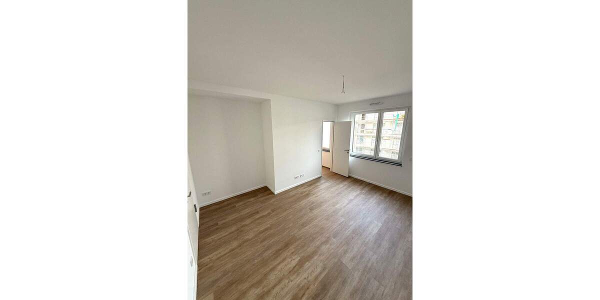 Etagenwohnung Hannover Vahrenwald - 4 Zimmer, 120 m&sup2;, 1.990&euro; | Angebot:26584385