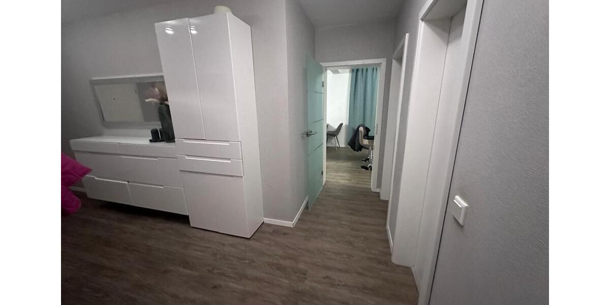 Etagenwohnung Bad Lippspringe - 3 Zimmer, 98 m&sup2;, 1.100&euro; | Angebot:25155073