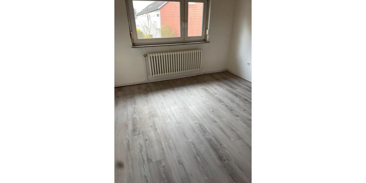 Etagenwohnung Kiel Meimersdorf - 3 Zimmer, 75 m&sup2;, 790&euro; | Angebot:25974195