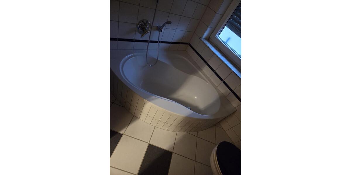 Moderne 3 Zimmer Dachgeschosswohnung mit EBK in Niederaula 3 zimmer