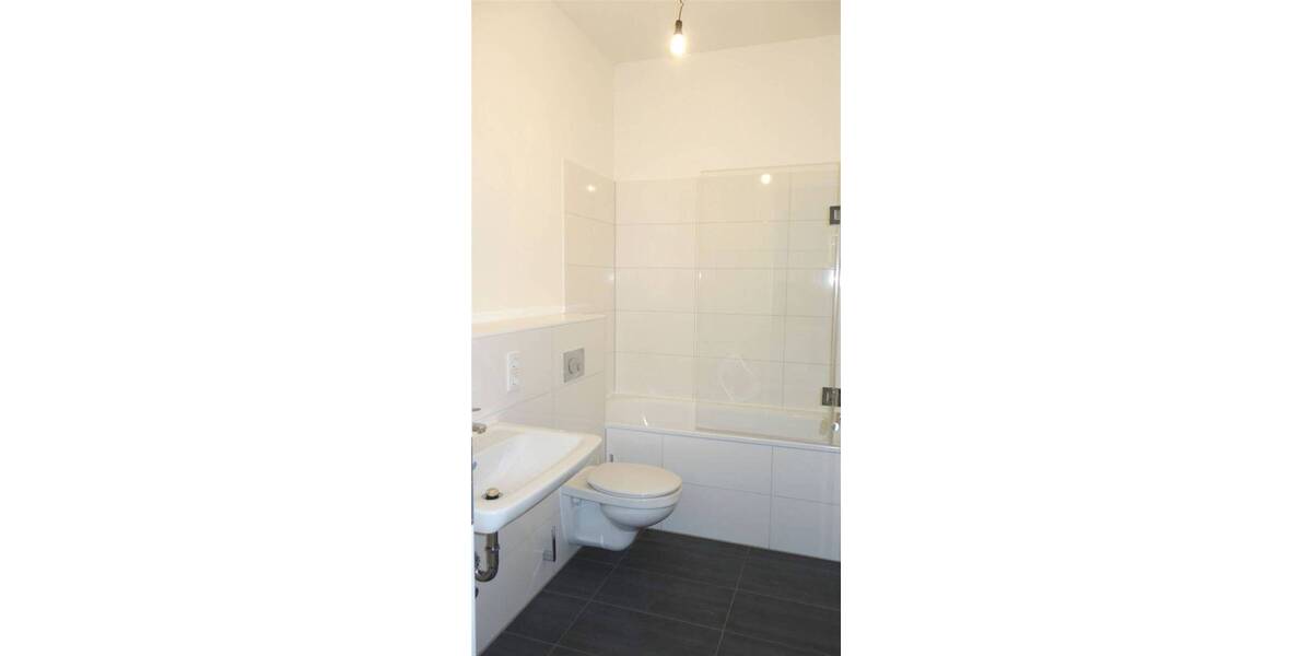 Etagenwohnung Mönchengladbach Stadtmitte - 2 Zimmer, 65 m&sup2;, 867&euro; | Angebot:26161702