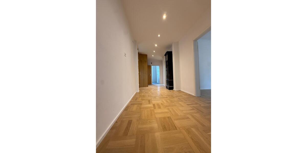 Etagenwohnung Stuttgart Stuttgart-Ost - 4 Zimmer, 98 m&sup2;, 1.750&euro; | Angebot:24658922