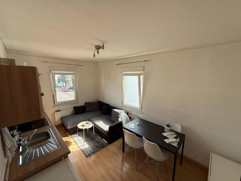 Attraktive 2-Zimmer-Wohnung in zentraler Lage – voll möbliert