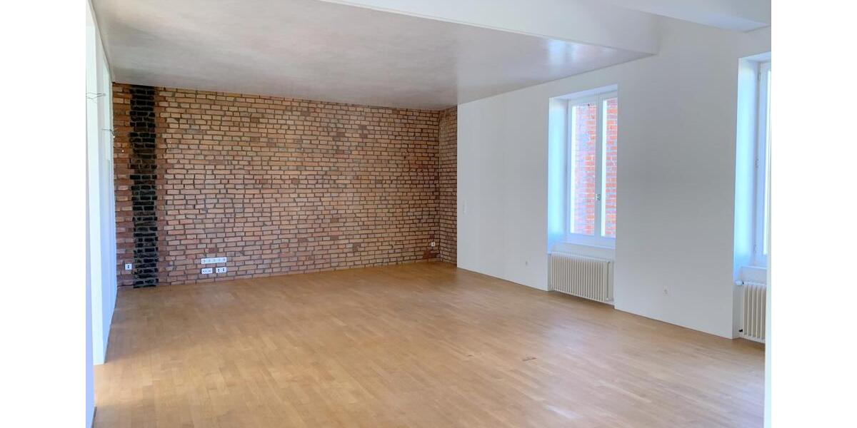 Maisonettenwohnung Schwerin - 5 Zimmer, 205 m&sup2;, 2.100&euro; | Angebot:20052513