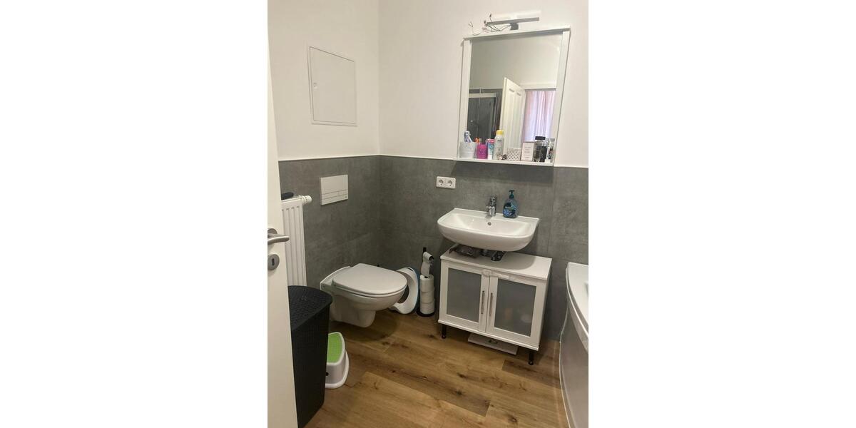 4 Raum Wohnung * 100qm * ab Februar 2026 4 zimmer