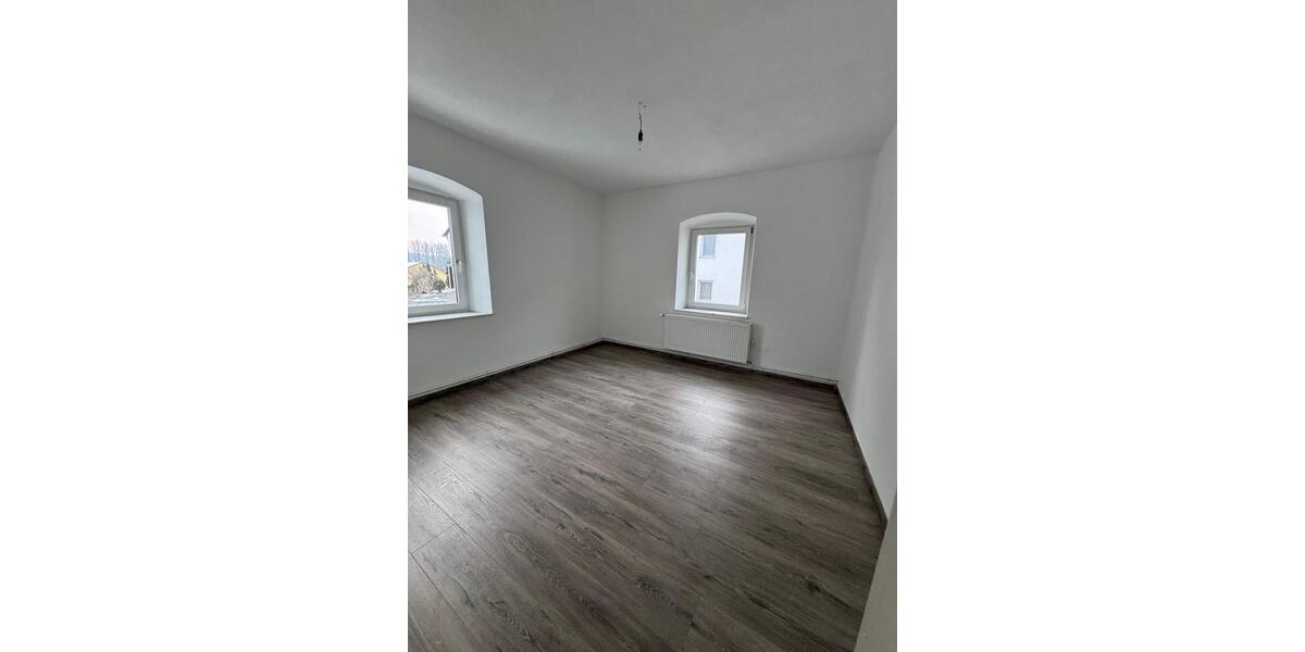 Erdgeschoßwohnung Schöllnach - 3 Zimmer, 67 m&sup2;, 850&euro; | Angebot:25866704