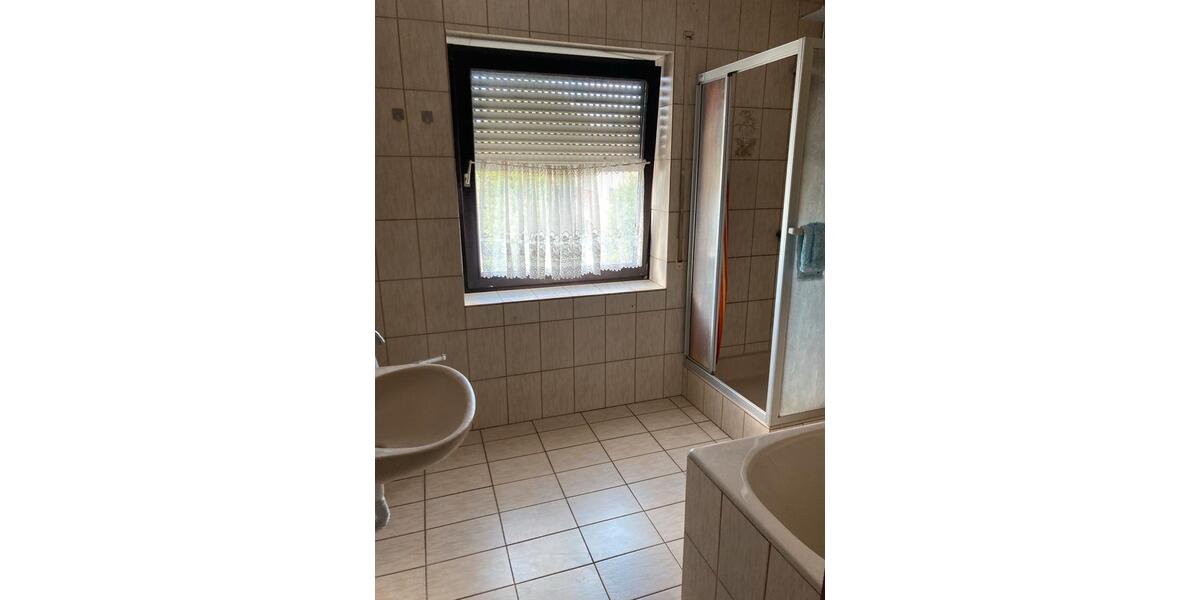 Etagenwohnung Uehlfeld - 1 Zimmer, 450&euro; | Angebot:21324312