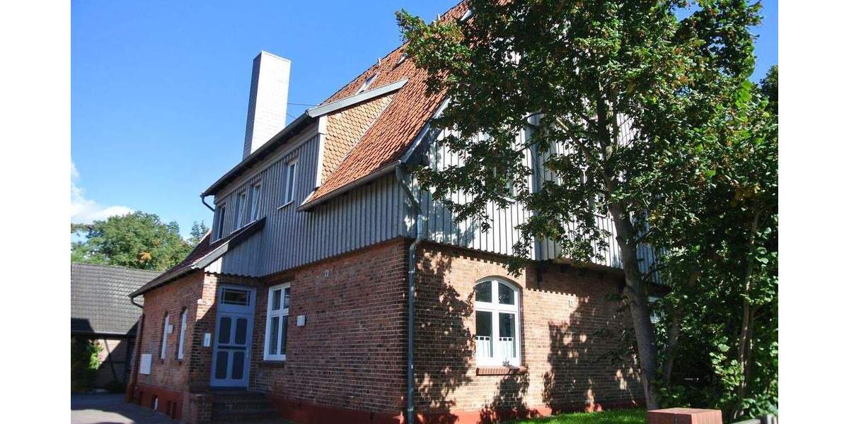 Moderne 2-Zimmer-Wohnung mit EBK im DG in Hermannsburg! (AK-1020-95) 2 zimmer