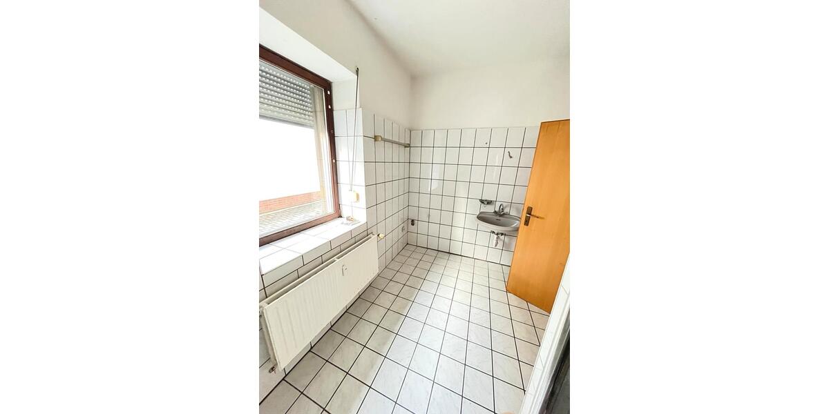 Erdgeschoßwohnung Gummersbach Berstig Süd - 3 Zimmer, 85 m&sup2;, 680&euro; | Angebot:24954454