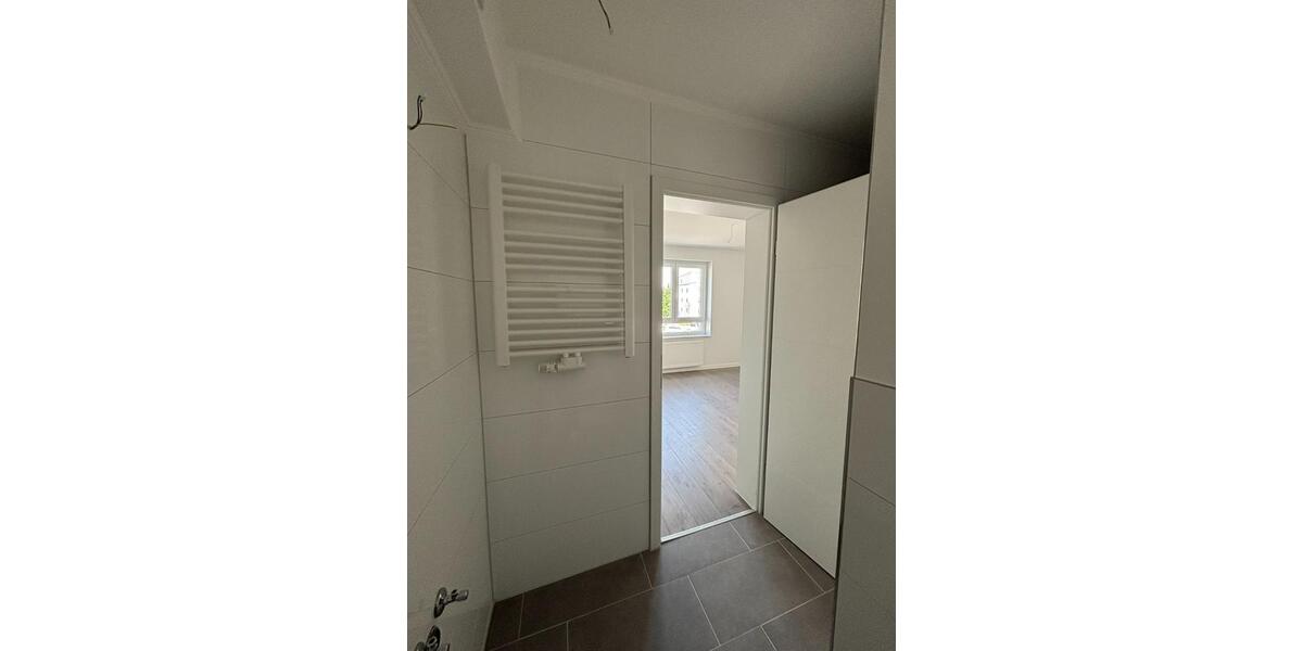 Erstbezug! 123 Zimmer Wohnung zur Verfügung 3 zimmer