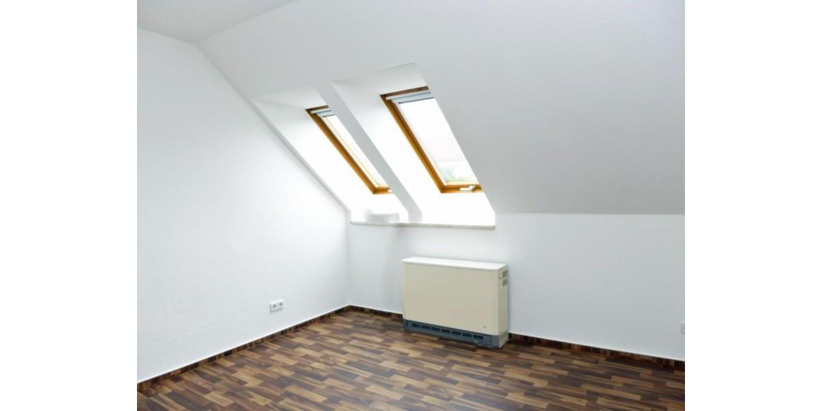 Dachgeschoßwohnung Limbach-Oberfrohna Oberfrohna - 3 Zimmer, 69 m&sup2;, 365&euro; | Angebot:24704352