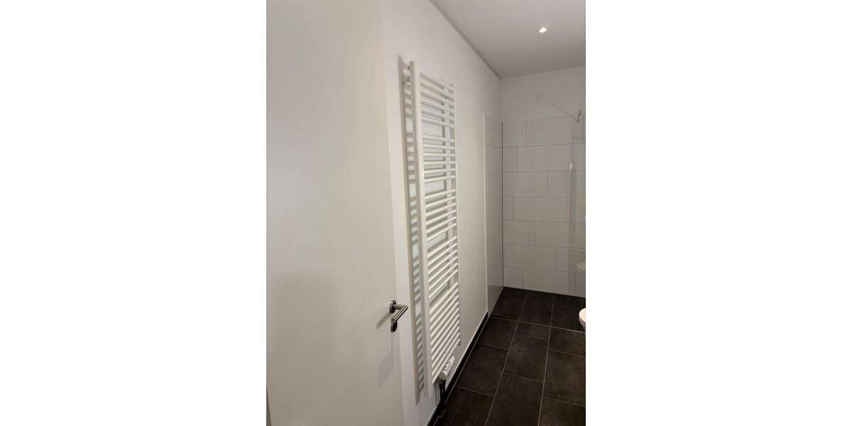 Etagenwohnung Offenbach am Main Hafen - 2 Zimmer, 71 m&sup2;, 1.390&euro; | Angebot:24286067