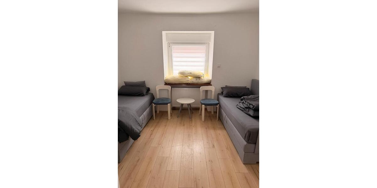 Wohnen auf Zeit Völklingen - 3 Zimmer, 100 m&sup2;, 120&euro; | Angebot:26378468