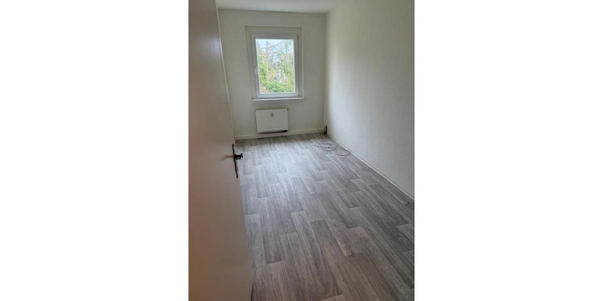 Etagenwohnung Wilsdruff - 2 Zimmer, 48 m&sup2;, 286&euro; | Angebot:25327303