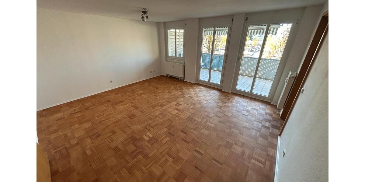 Etagenwohnung Freiberg am Neckar - 3 Zimmer, 79 m&sup2;, 1.100&euro; | Angebot:26045546