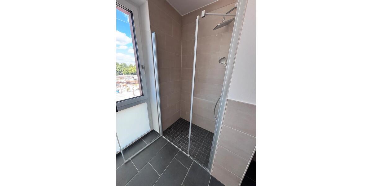 Etagenwohnung Garbsen - 3 Zimmer, 89 m&sup2;, 1.365&euro; | Angebot:26665189