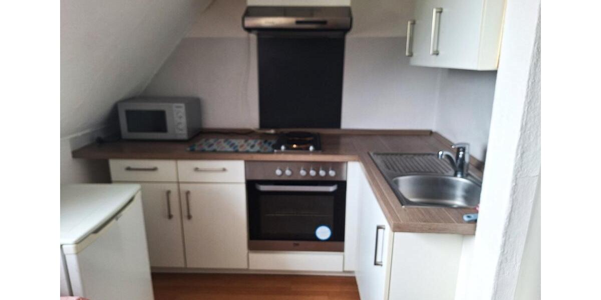 Dachgeschoßwohnung Flensburg - 2.5 Zimmer, 75 m&sup2;, 670&euro; | Angebot:26263086