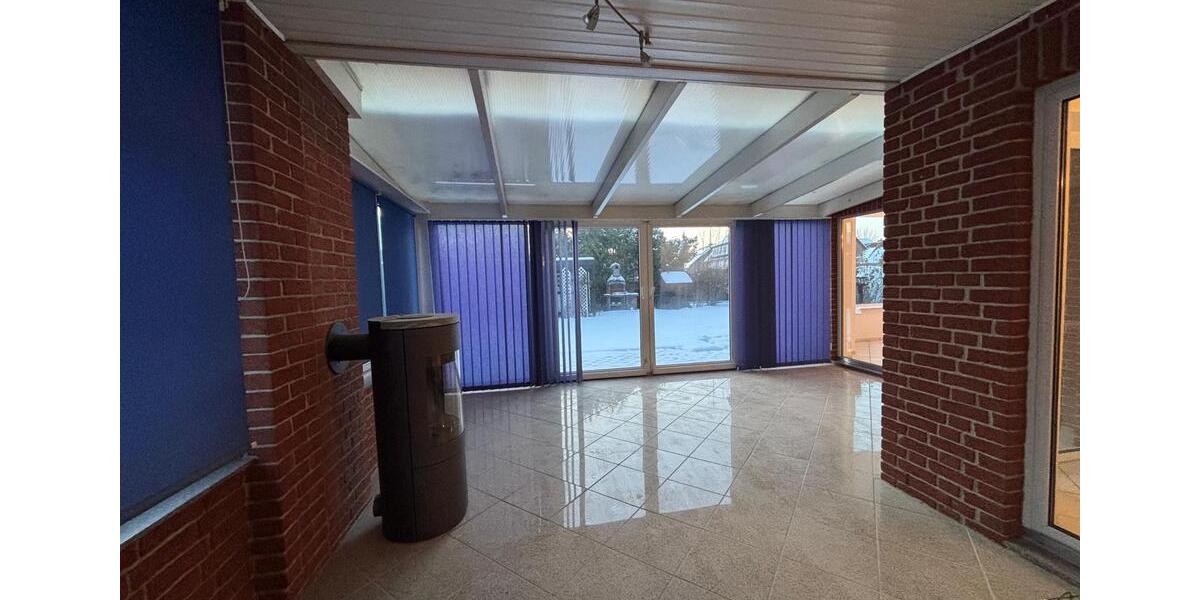 Erdgeschoßwohnung Isenbüttel - 4 Zimmer, 180 m&sup2;, 1.400&euro; | Angebot:24495070