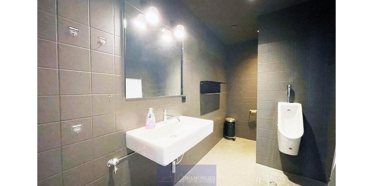 BÜROETAGE MIT LAGER - GLASFASER - TEILKLIMA - ERLANGEN -WETTERKREUZ- A3A73AIRPORT zimmer