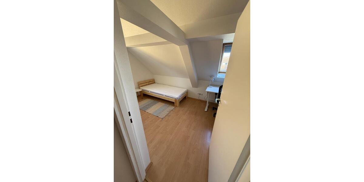 PREMIUM WG Zimmer Schwenningen nahe HFU BA HfPOL mit Putzfrau 1 zimmer