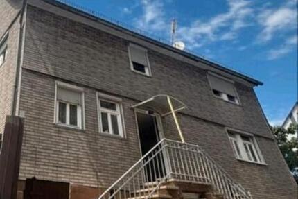Haus Amöneburg - 7 Zimmer, 130 m&sup2;, 850&euro; | Angebot:26636419