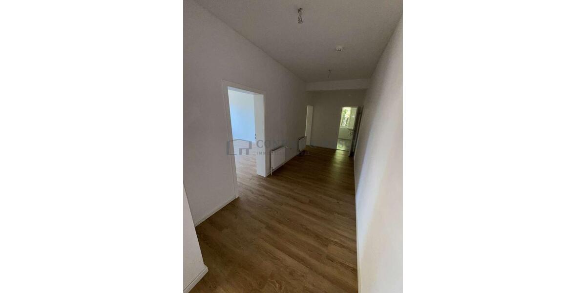 Geräumige 3-12-Zimmer-Wohnung mit Stellplatz – Ihr neues Zuhause wartet 4 zimmer