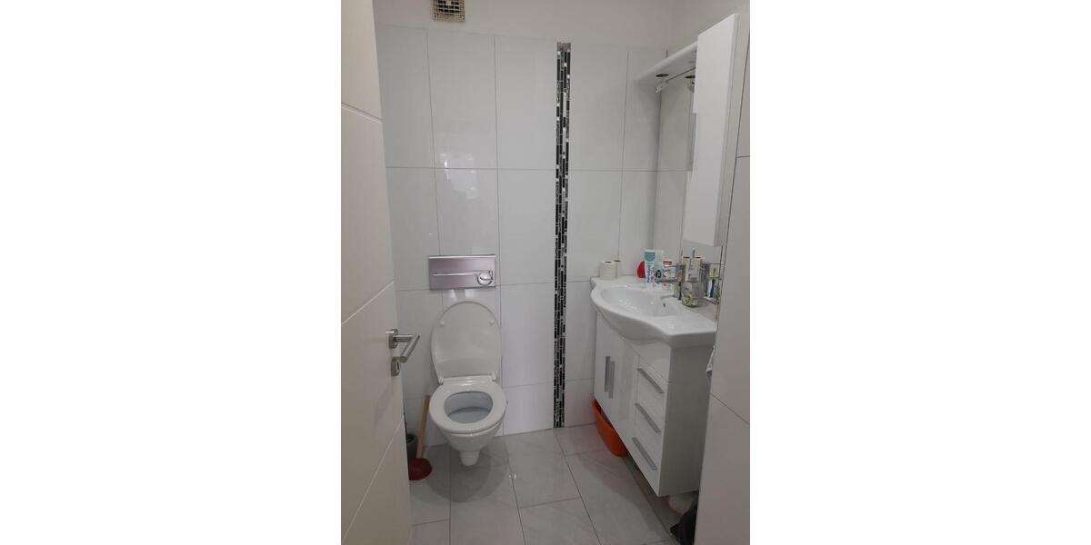 Erdgeschoßwohnung Bergneustadt - 5 Zimmer, 122 m&sup2;, 1.600&euro; | Angebot:26536645