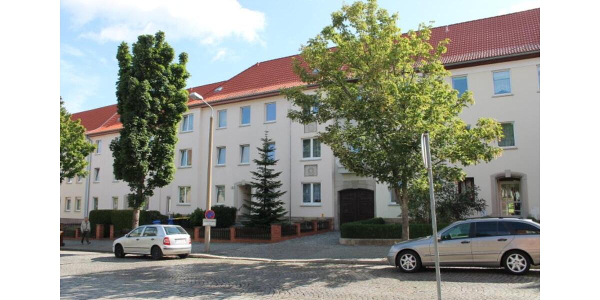 Etagenwohnung Zeitz - 2 Zimmer, 55 m&sup2;, 303&euro; | Angebot:25321018