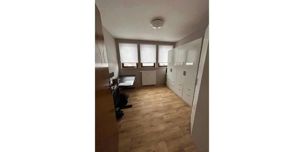 Dachgeschoßwohnung Wehretal - 3 Zimmer, 95 m&sup2;, 845&euro; | Angebot:24802294