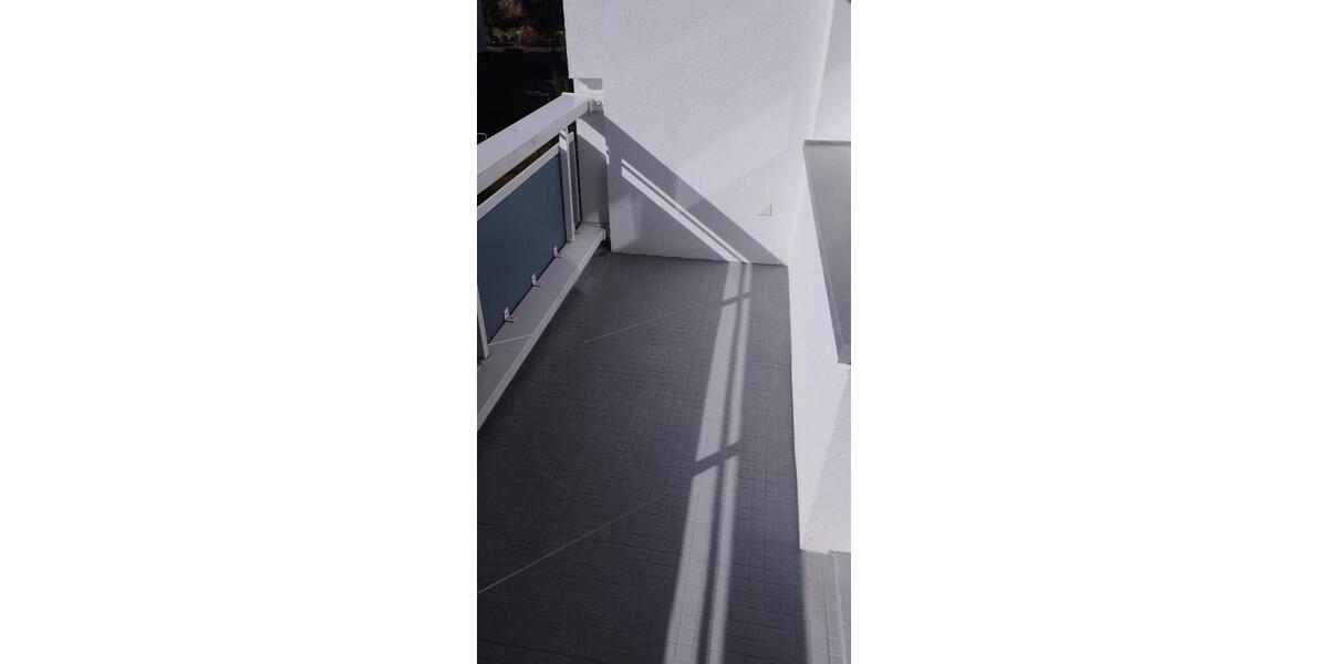 Etagenwohnung Großenhain - 3 Zimmer, 67 m&sup2;, 380&euro; | Angebot:25978788