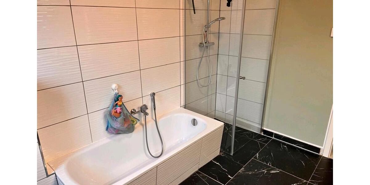 Reihenhaus Lehrte - 6 Zimmer, 200 m&sup2;, 1.500&euro; | Angebot:26051396