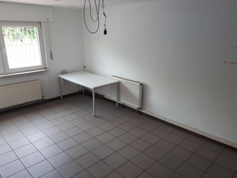 Halle Lagerhalle Kalthalle Freifläche Hamm Rathenaustraße zimmer