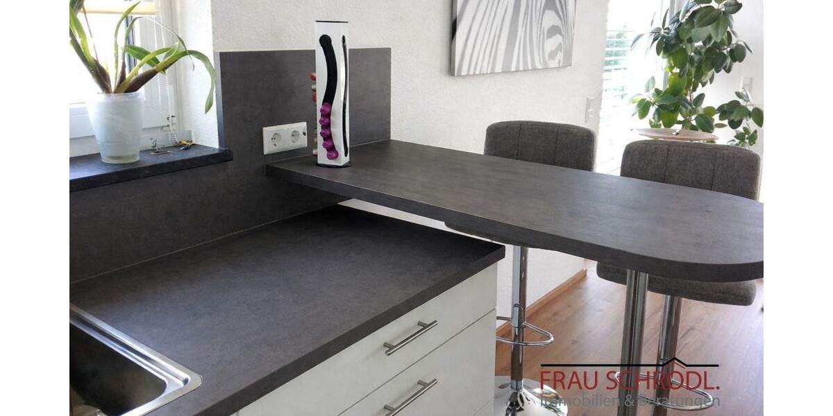 Doppelhaushälfte Tengen - 4 Zimmer, 114 m&sup2;, 1.250&euro; | Angebot:25210025