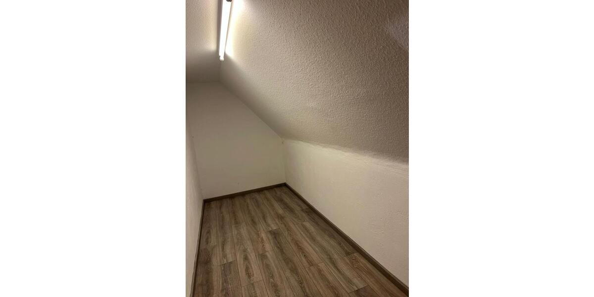 Etagenwohnung Ranstadt - 2 Zimmer, 89 m&sup2;, 890&euro; | Angebot:25907021