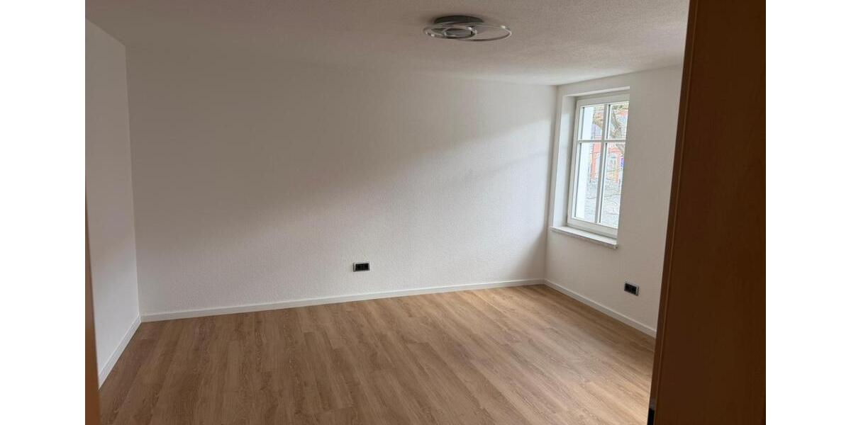 Etagenwohnung Feuchtwangen - 3 Zimmer, 94 m&sup2;, 940&euro; | Angebot:26612661