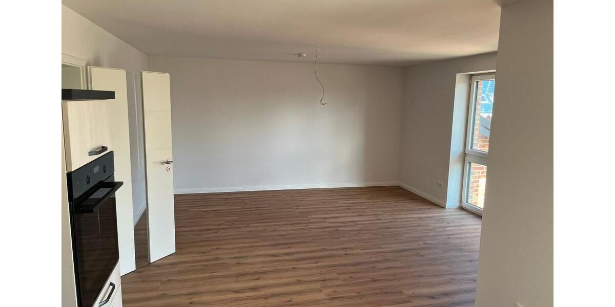 Etagenwohnung Hohn - 3 Zimmer, 82 m&sup2;, 902&euro; | Angebot:26020003