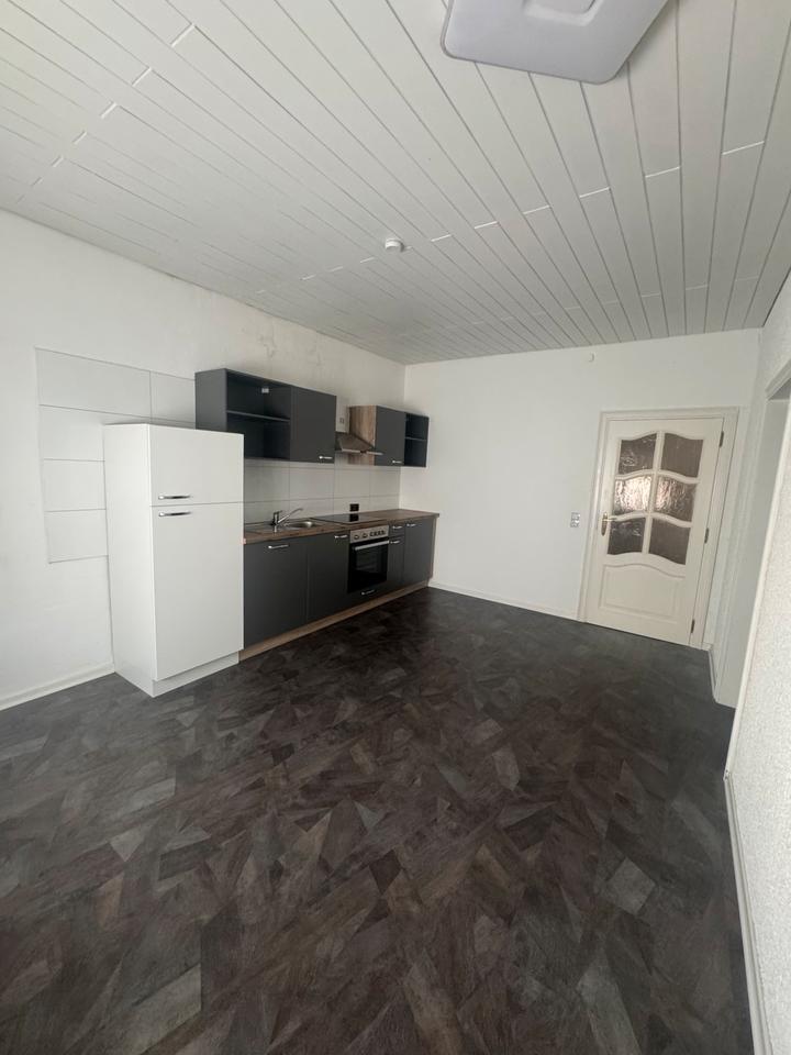 ErdgeschoßwohnungGewerberäume inkl. Nebenkosten & Strom 1050,-€