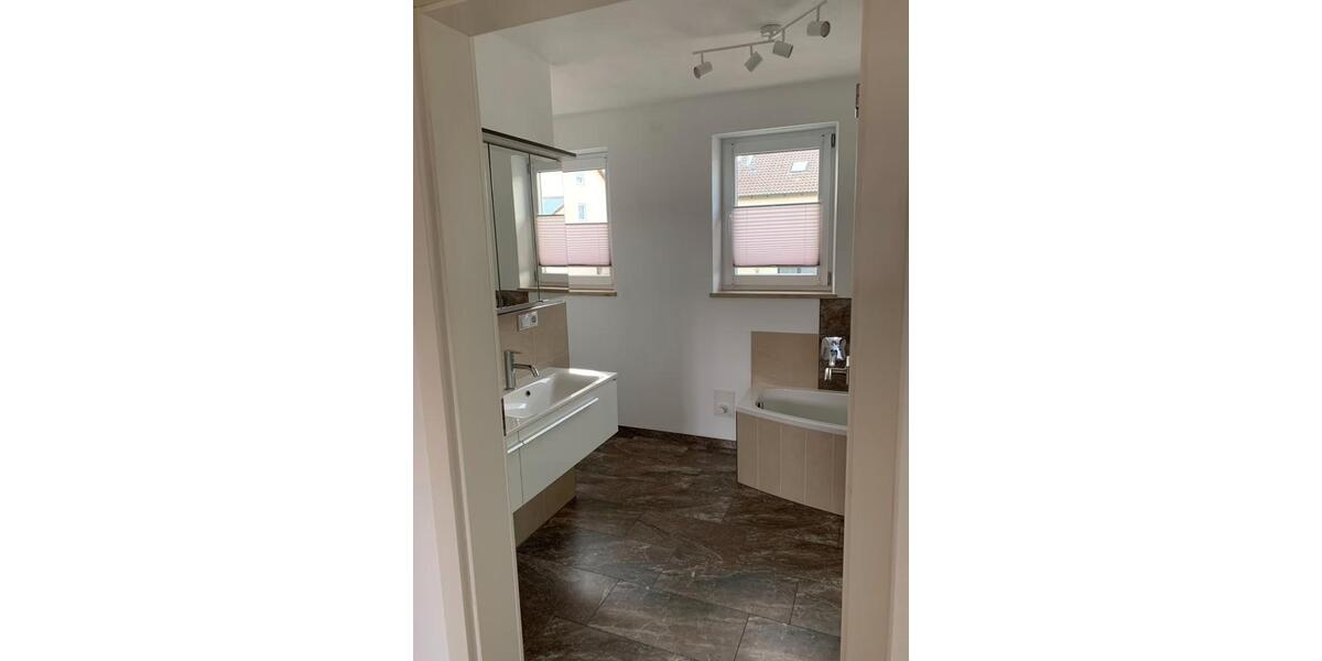 Etagenwohnung Donauwörth - 4 Zimmer, 95 m&sup2;, 1.090&euro; | Angebot:26368911