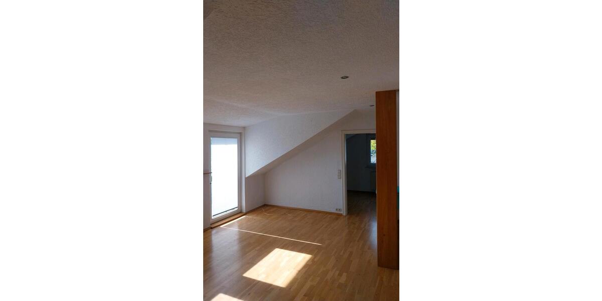 Dachgeschoßwohnung Michelstadt - 2 Zimmer, 80 m&sup2;, 800&euro; | Angebot:26692215