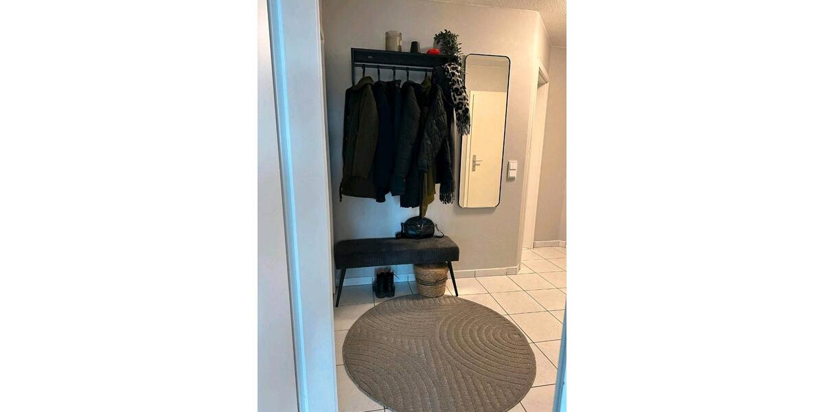 Dachgeschoßwohnung Menteroda - 3 Zimmer, 60 m&sup2;, 700&euro; | Angebot:26235425